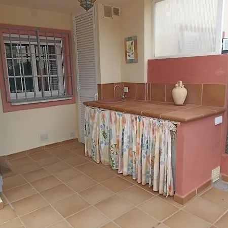 Casa Victoria. Adosado En Benajarafe. Tatil Evi