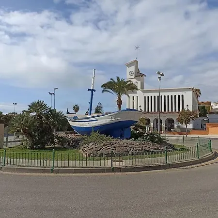 Casa Victoria. Adosado En Benajarafe. Tatil Evi