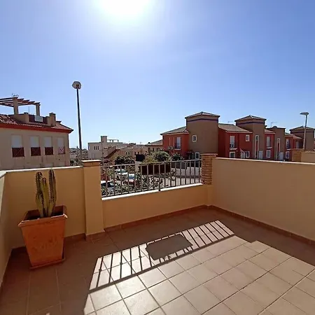 Casa Victoria. Adosado En Benajarafe.