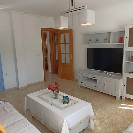 Casa Victoria. Adosado En Benajarafe. Tatil Evi
